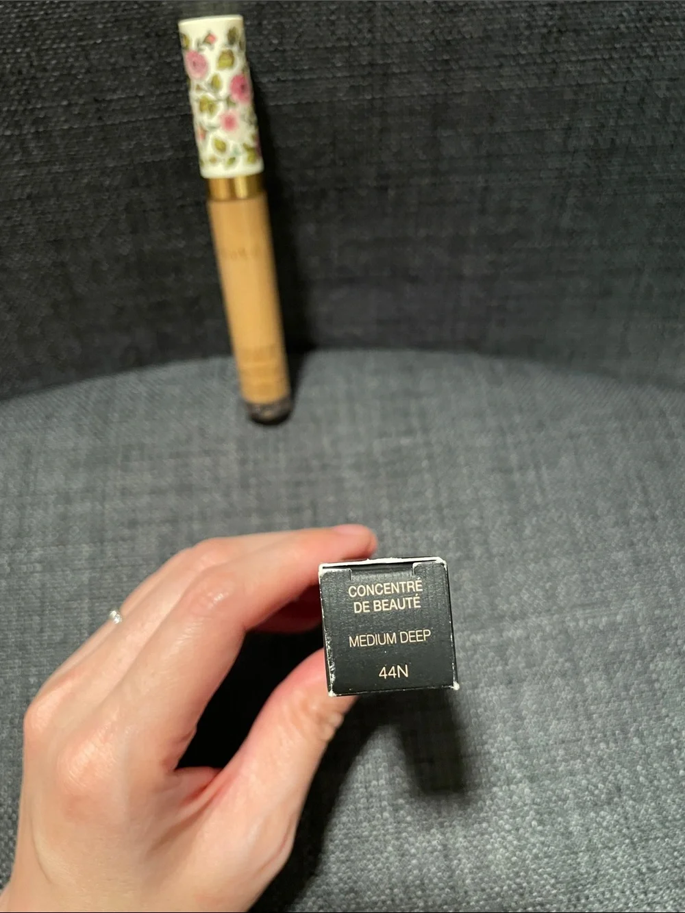 Gucci longwear Concealer full size #44N